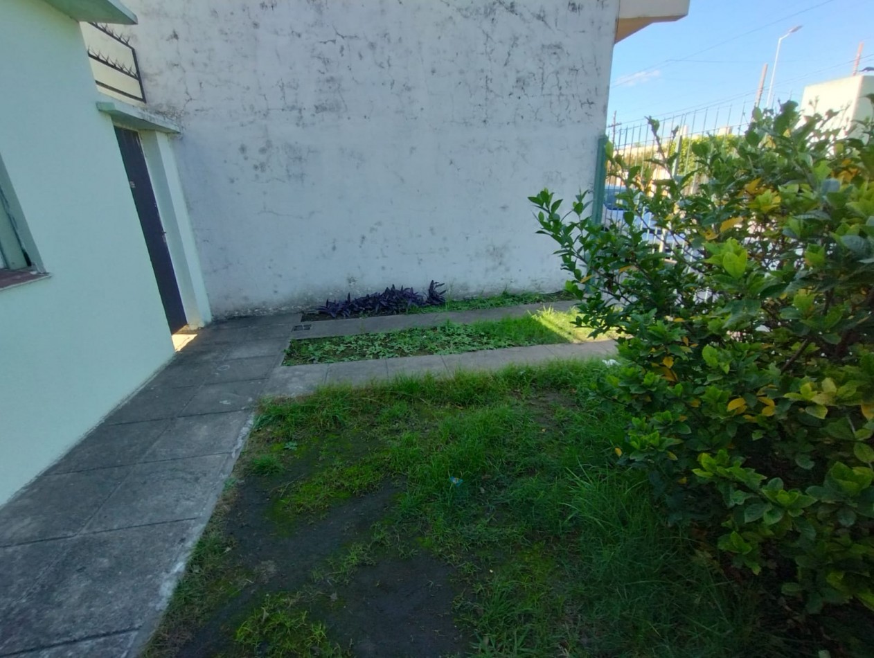 CASA AMERICANA 3 AMB. LOTE 400 M2. C/POSIBILIDAD LOCAL (LOS POLVORINES)