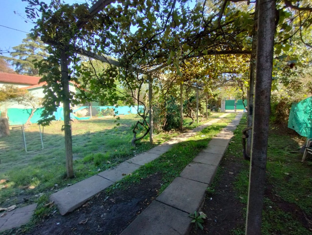 LOTE 900 M2. C/ VIVIENDA A REFACCIONAR