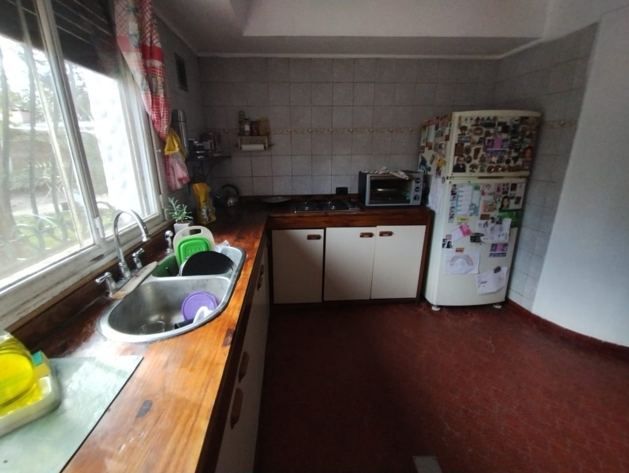 CASA QUINTA 4 AMB. LOTE 1.200 M.