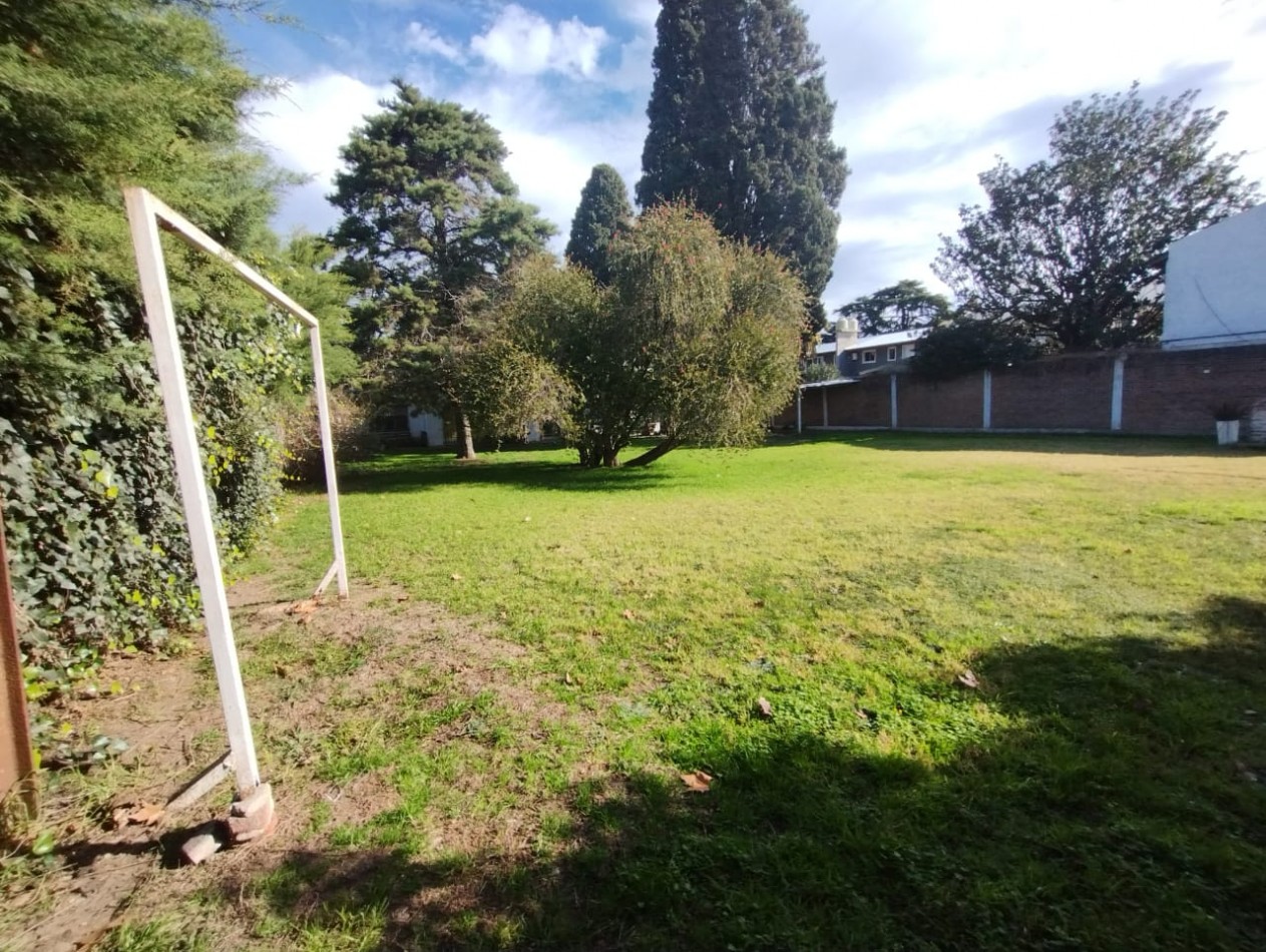 CASA QUINTA 4 AMB. LOTE 1.200 M.