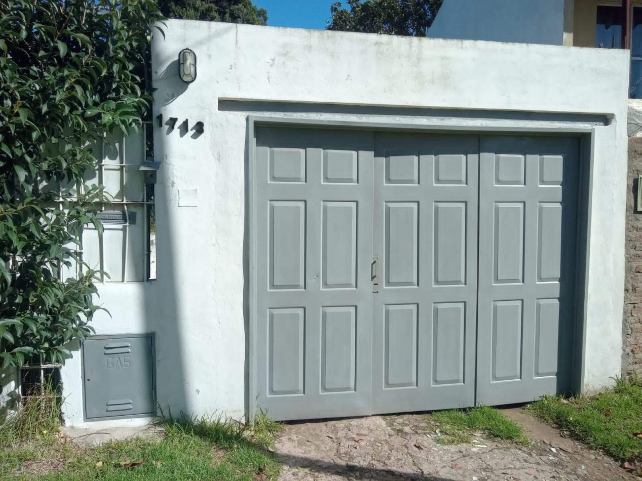 CASA QUINTA 4 AMB. LOTE 1.200 M.