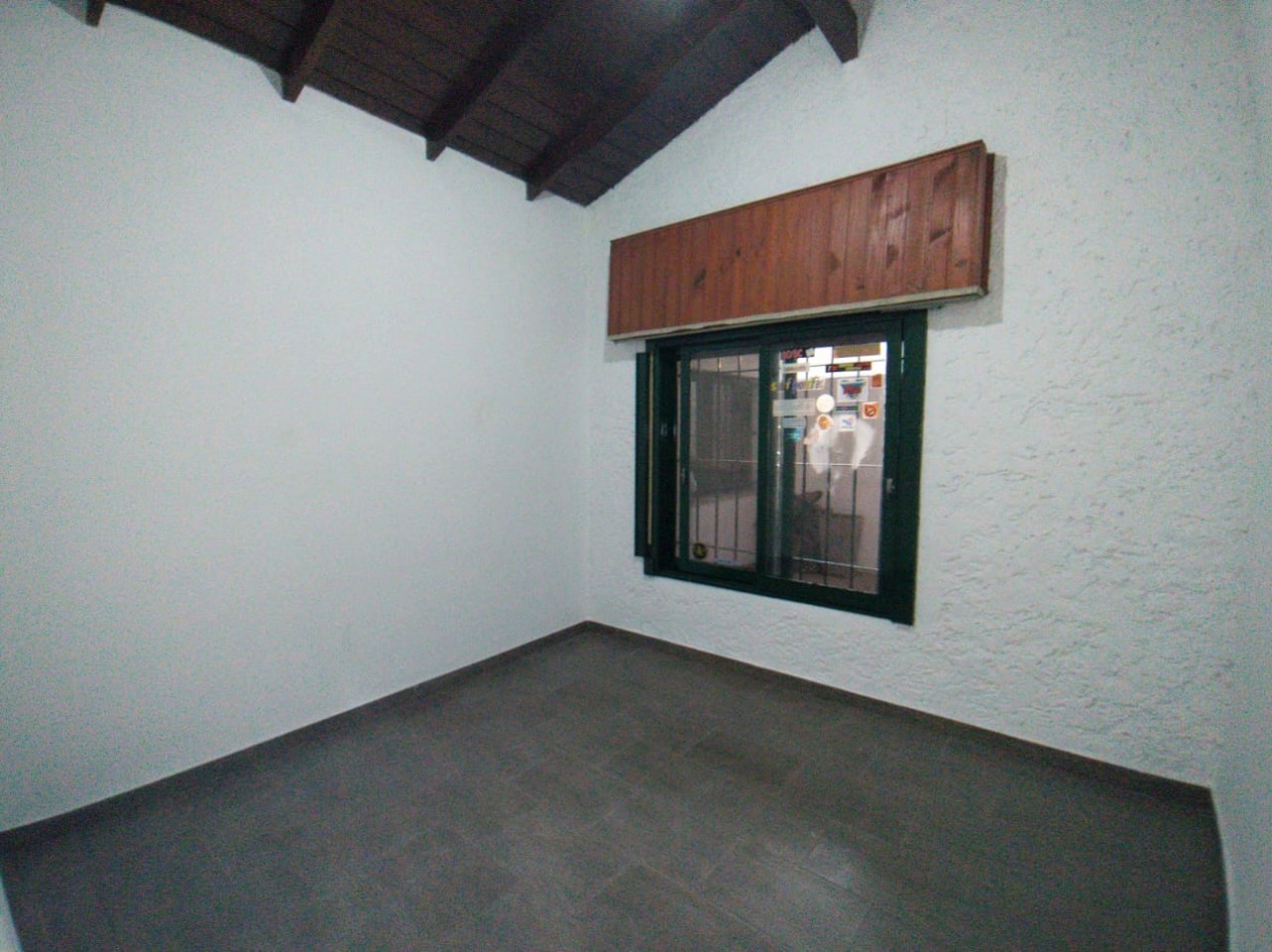 CHALET 3 AMB. GARAGE 2 VEHICULOS/ PATIO