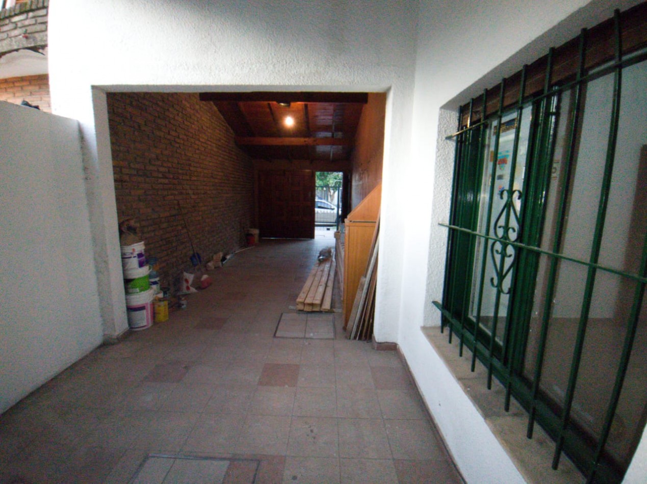 CHALET 3 AMB. GARAGE 2 VEHICULOS/ PATIO