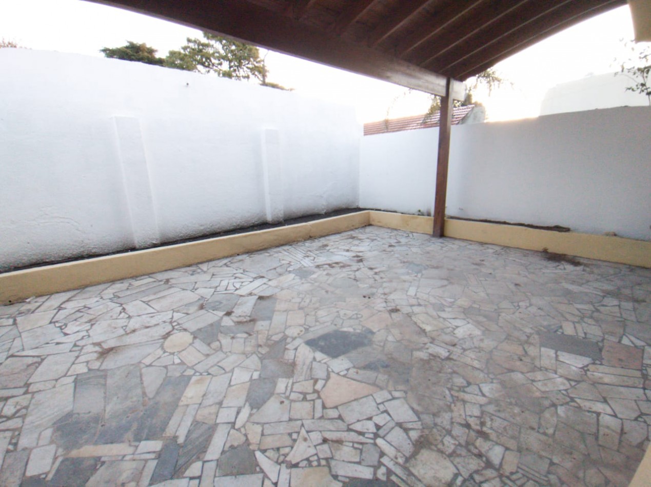 CHALET 3 AMB. GARAGE 2 VEHICULOS/ PATIO
