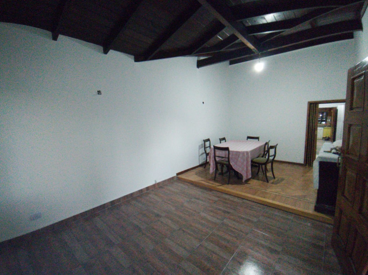 CHALET 3 AMB. GARAGE 2 VEHICULOS/ PATIO
