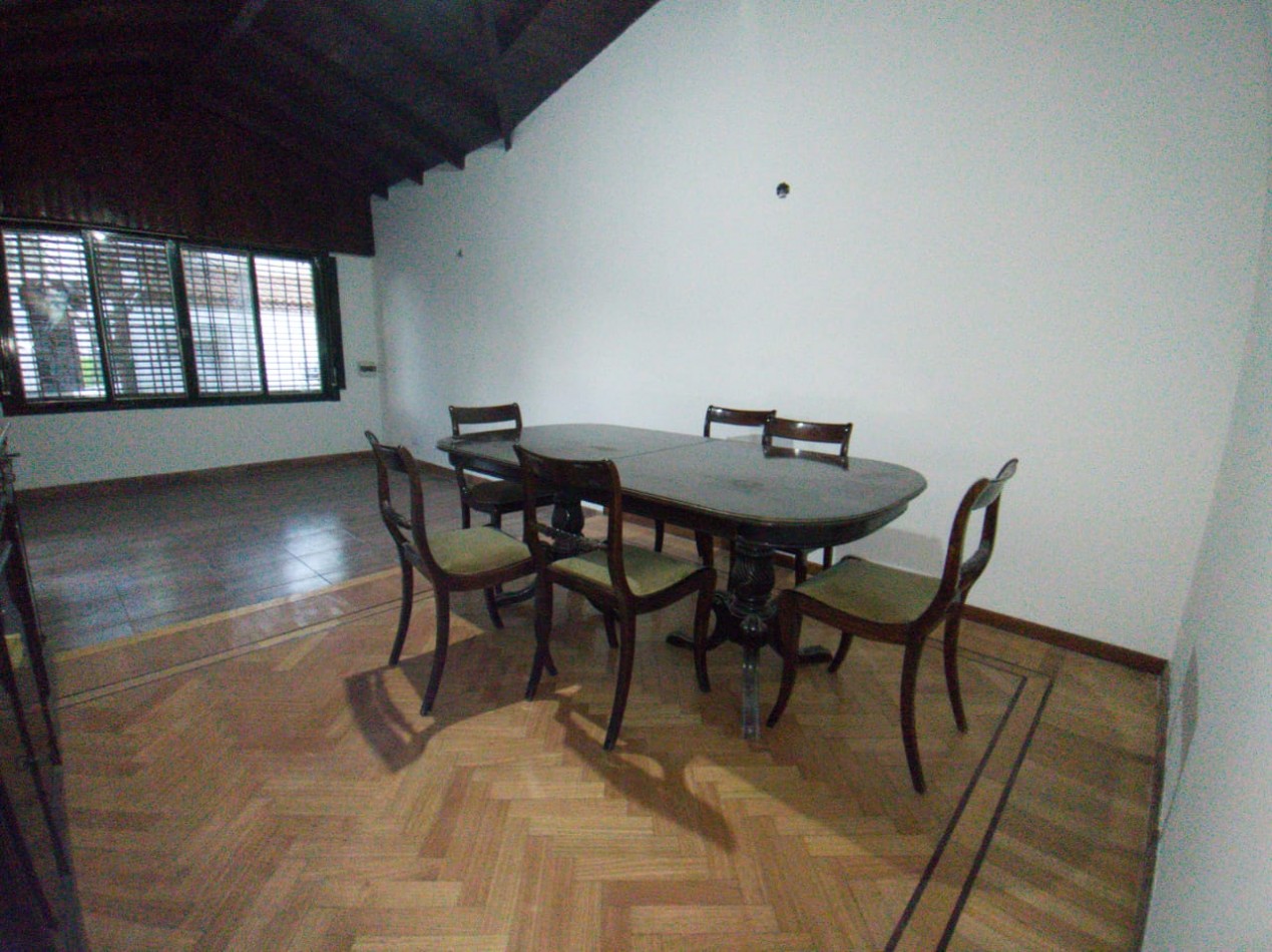 CHALET 3 AMB. GARAGE 2 VEHICULOS/ PATIO