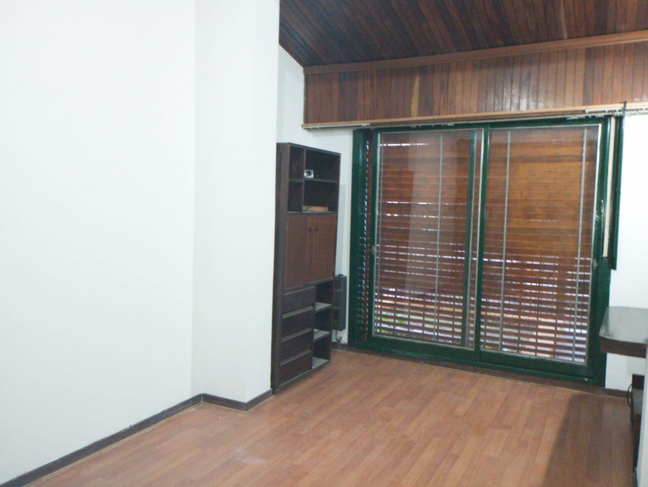 CHALET 3 AMB. GARAGE 2 VEHICULOS/ PATIO