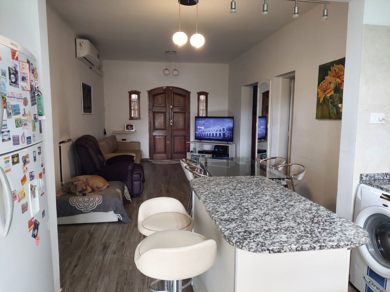 CASA 4 AMB. JARDIN Y COCHERA ( DON TORCUATO)