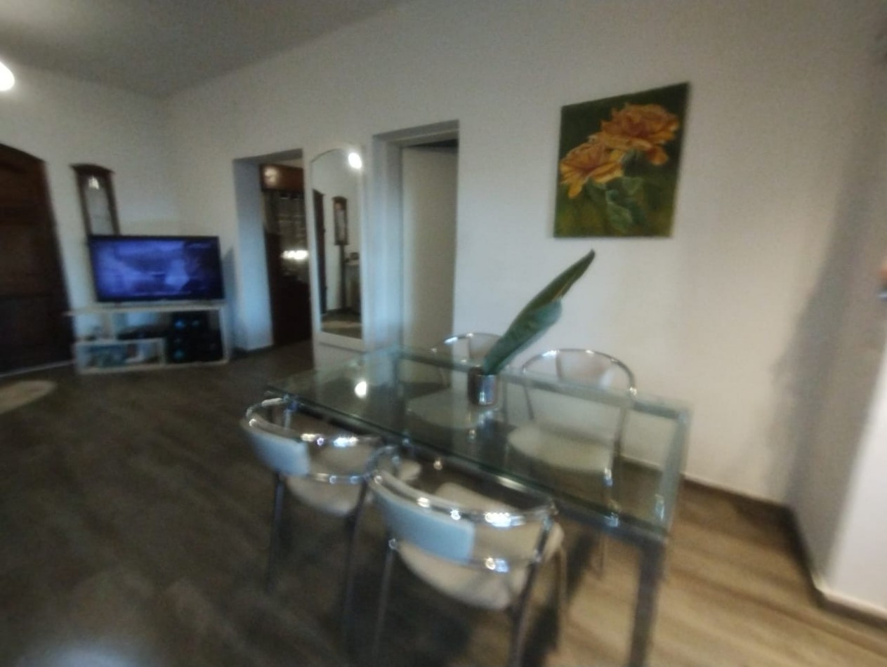 CASA 4 AMB. JARDIN Y COCHERA ( DON TORCUATO)