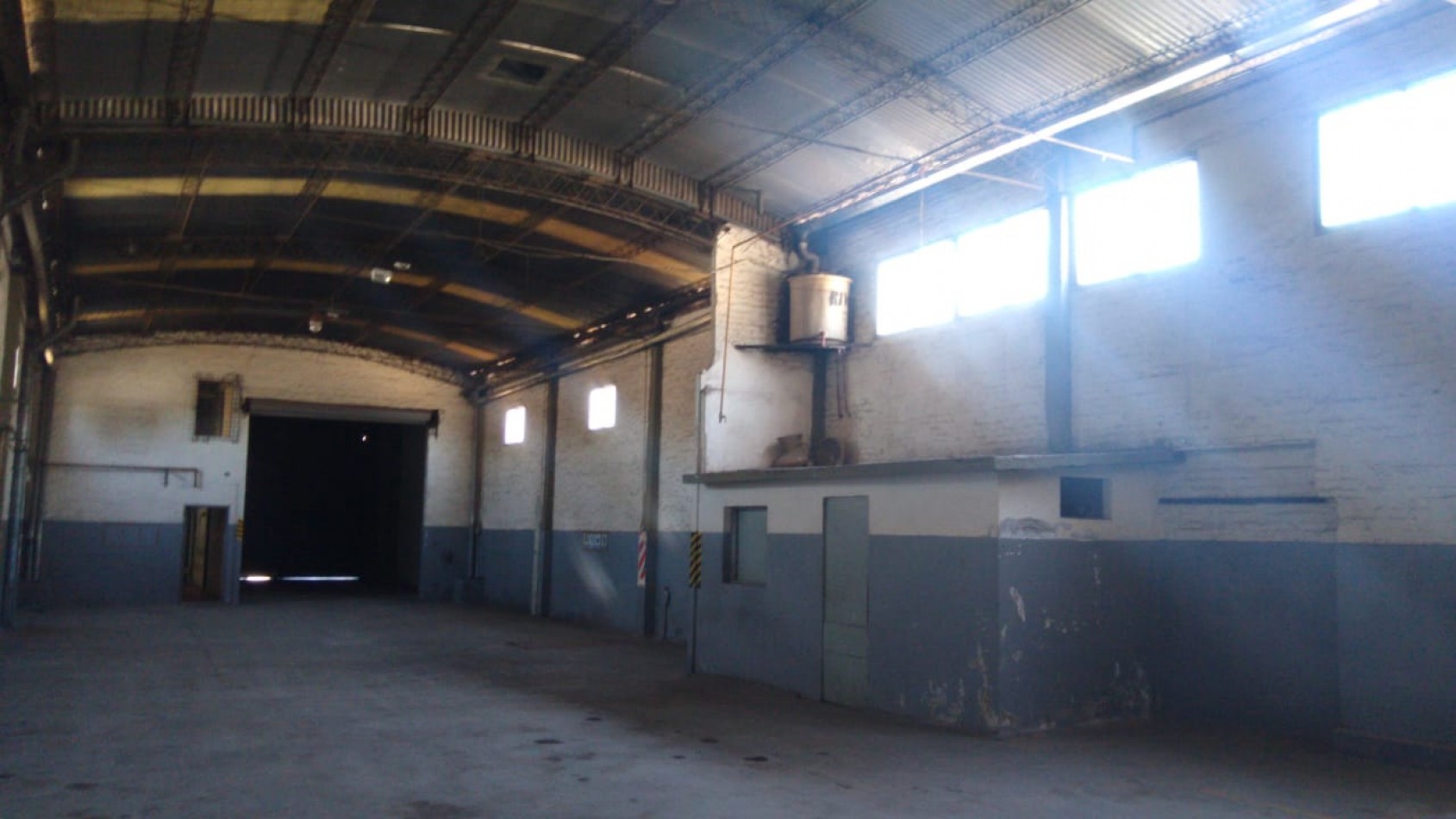 GALPON 670 M2. (JOSE C. PAZ)