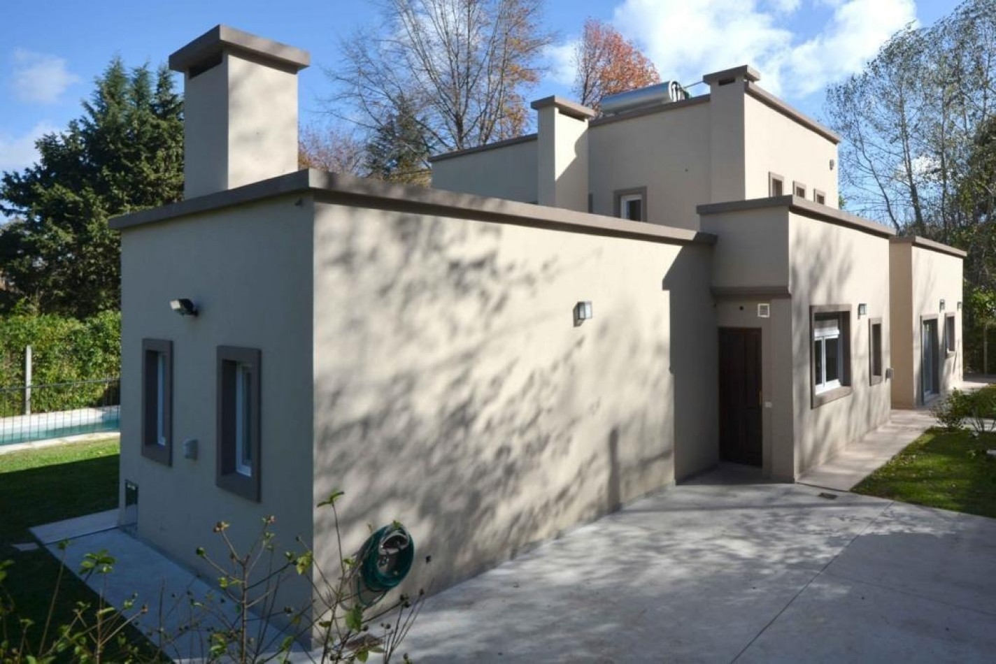 CASA QUINTA 5 AMB. C/ PISCINA (BARRIO LAS PRADERAS) VILLA DE MAYO