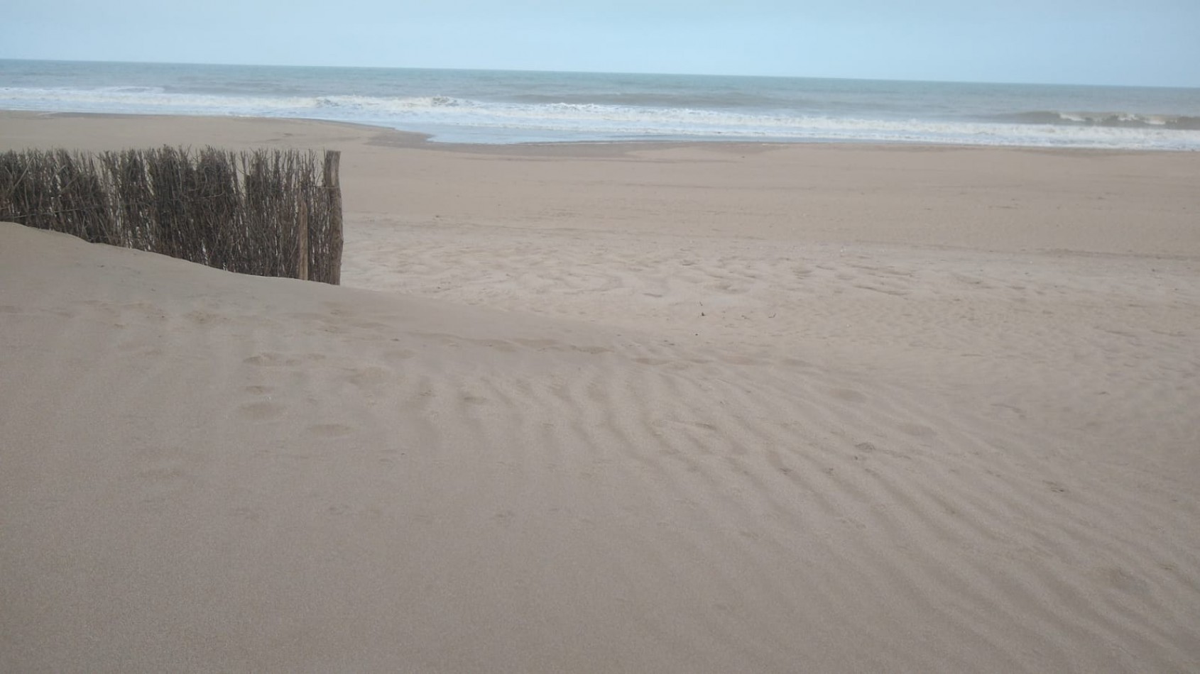 VACACIONES!!! EN VILLA GESELL DEPTO. 3 AMB. AMPLIOS