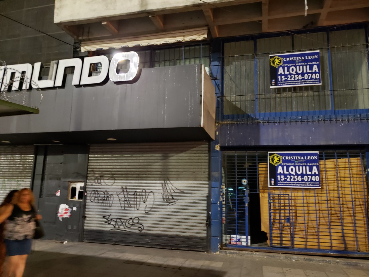 LOCAL 100 M2 (CTRO. SAN MIGUEL) FTE. A LA PLAZA