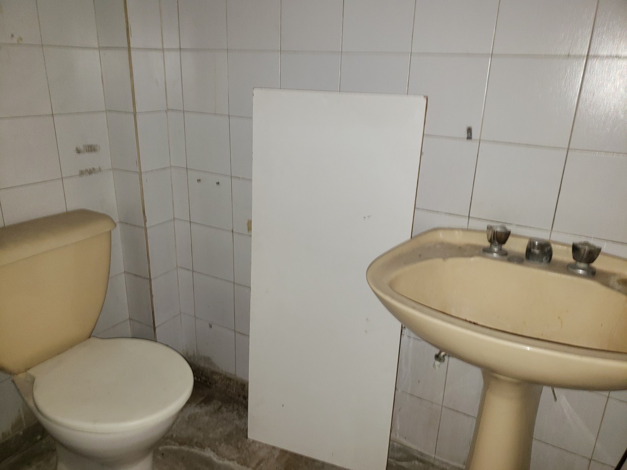 LOCAL 100 M2 (CTRO. SAN MIGUEL) FTE. A LA PLAZA