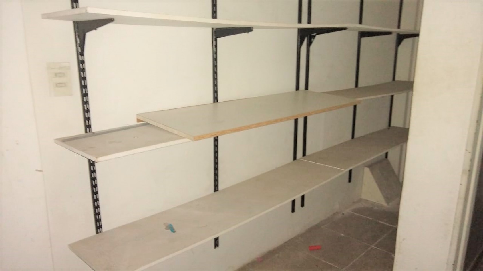 LOCAL 100 M2 (CTRO. SAN MIGUEL) FTE. A LA PLAZA
