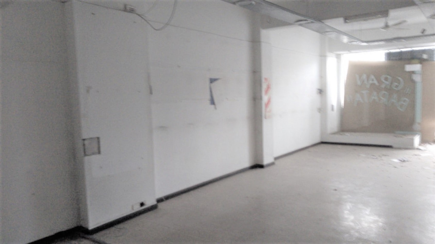 LOCAL 100 M2 (CTRO. SAN MIGUEL) FTE. A LA PLAZA