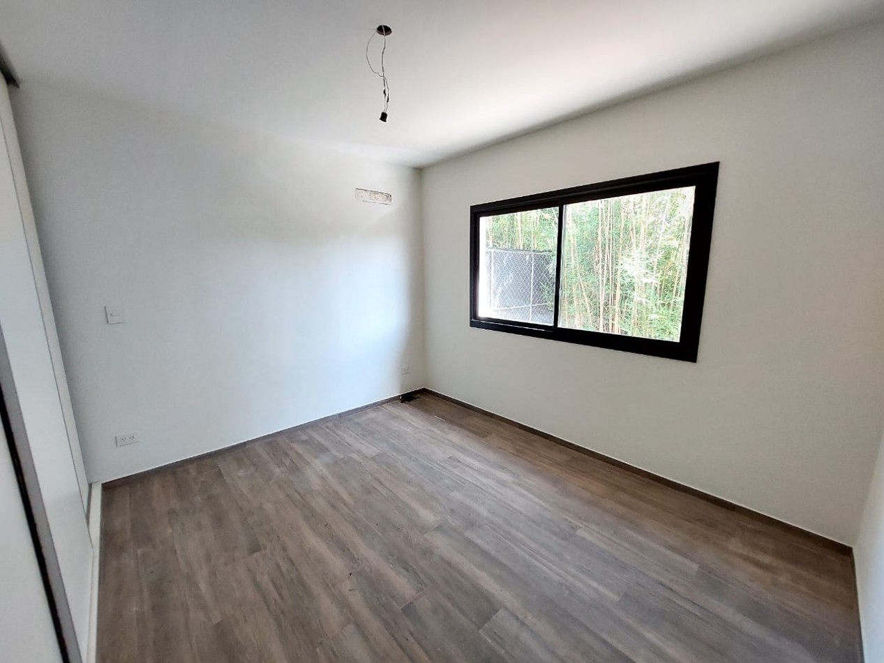 EXCELENTE CASA 3 AMBIENTES A ESTRENAR