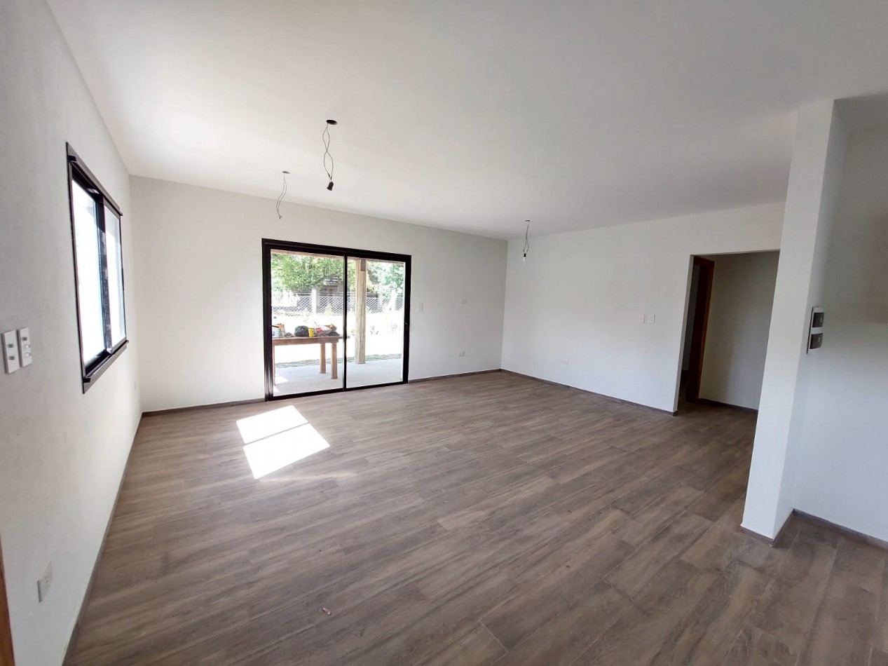 EXCELENTE CASA 3 AMBIENTES A ESTRENAR