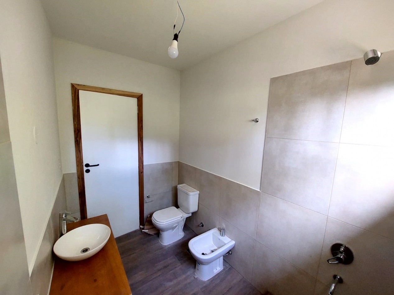 EXCELENTE CASA 3 AMBIENTES A ESTRENAR