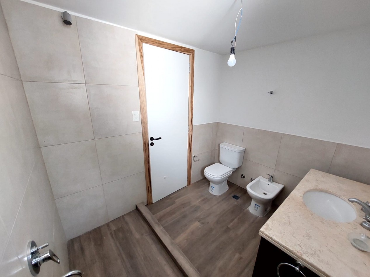 EXCELENTE CASA 3 AMBIENTES A ESTRENAR