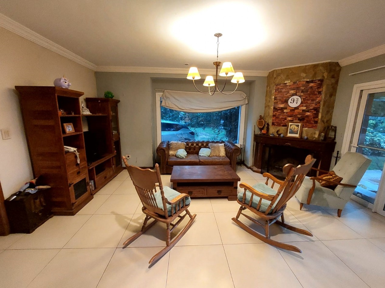 ESPECTACULAR CASA C/ PILETA COUNTRY SAN CARLOS