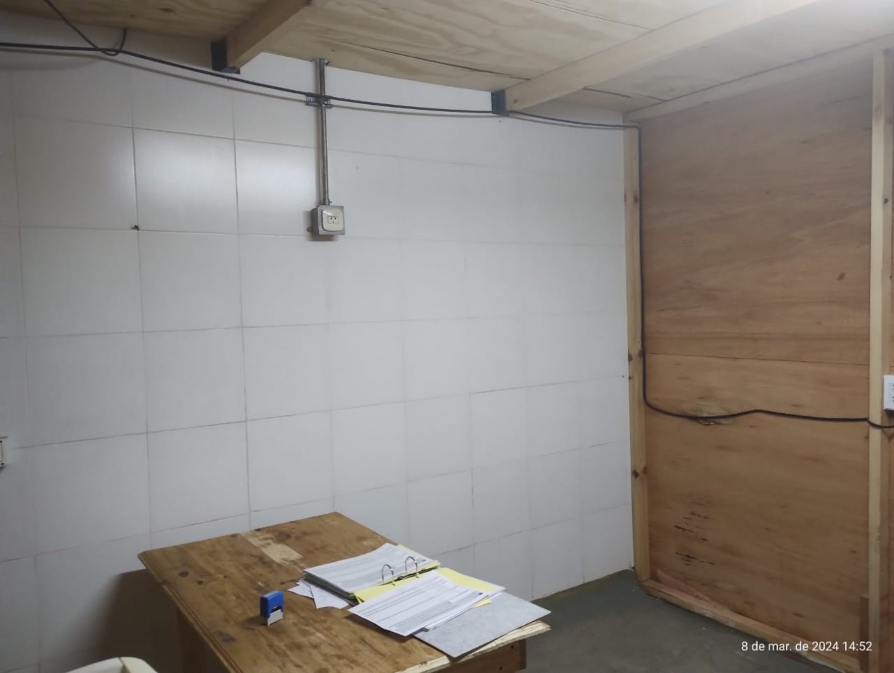 GALPON 290 M2. VILLA DE MAYO