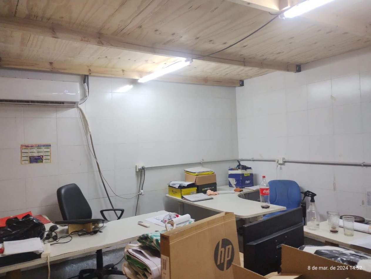 GALPON 290 M2. VILLA DE MAYO