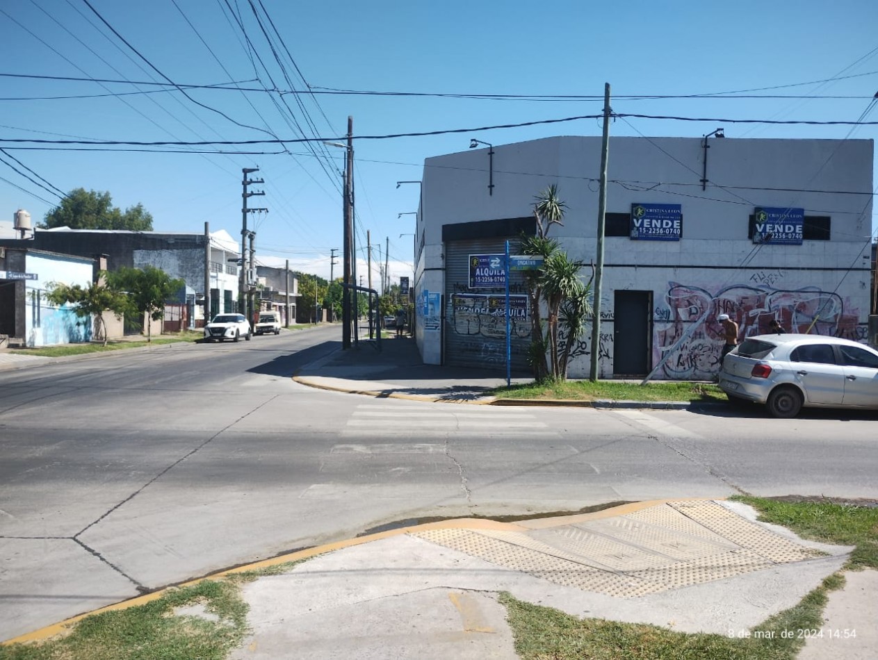 GALPON 290 M2. VILLA DE MAYO