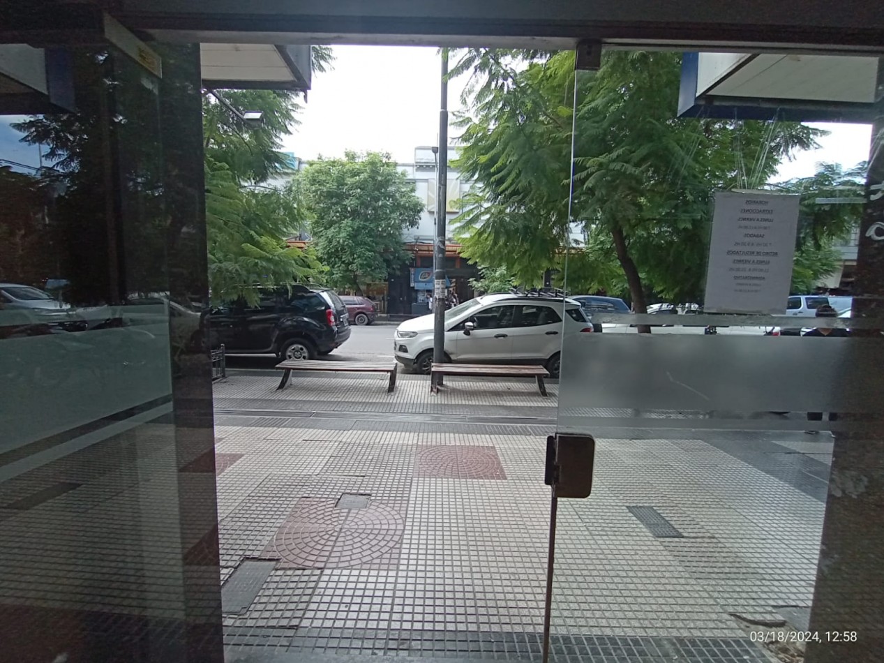 IMPORTANTE SEMIPISO 350 M2. AV. PTE. PERON FTE. A LA PLAZA SAN MIGUEL