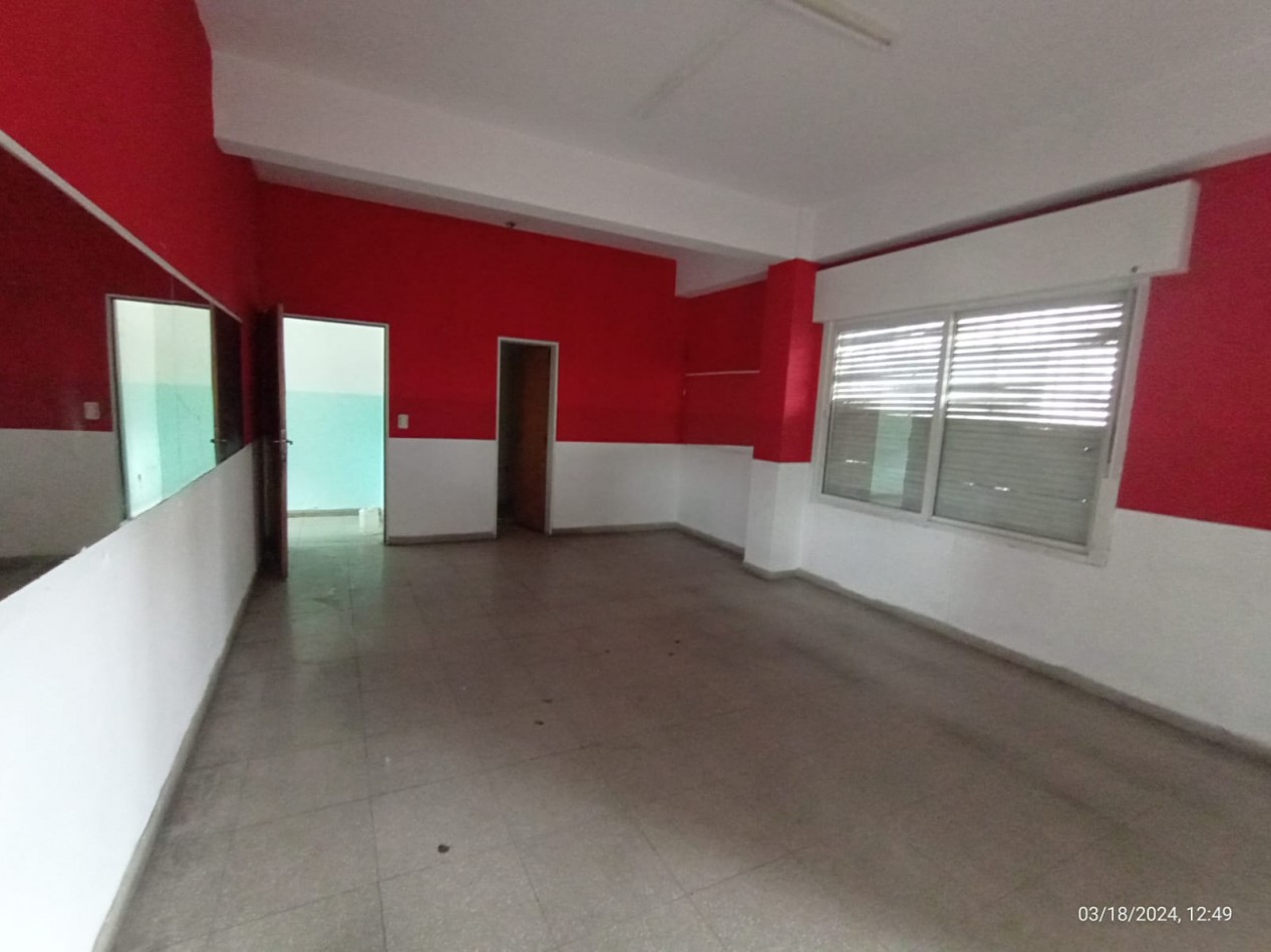 IMPORTANTE SEMIPISO 350 M2. AV. PTE. PERON FTE. A LA PLAZA SAN MIGUEL