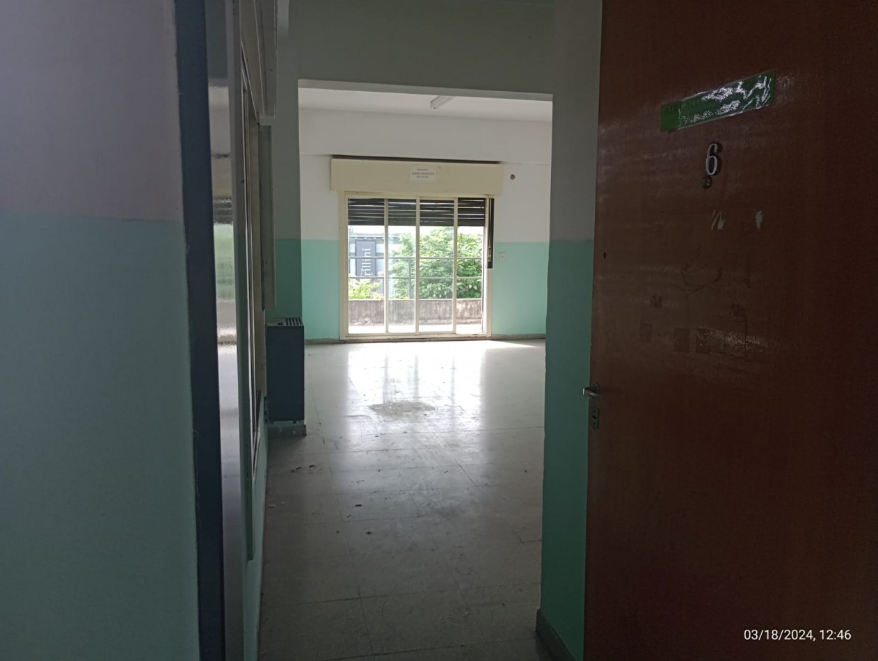 IMPORTANTE SEMIPISO 350 M2. AV. PTE. PERON FTE. A LA PLAZA SAN MIGUEL