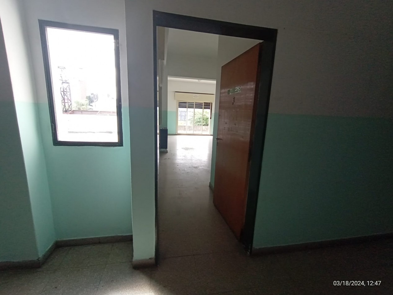IMPORTANTE SEMIPISO 350 M2. AV. PTE. PERON FTE. A LA PLAZA SAN MIGUEL