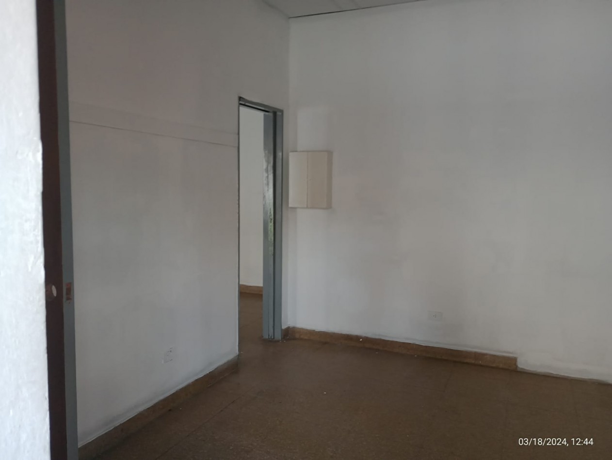 PREDIO DE 120 M2. CENTRO SAN MIGUEL AV. PTE. PERON FTE. A LA PLAZA