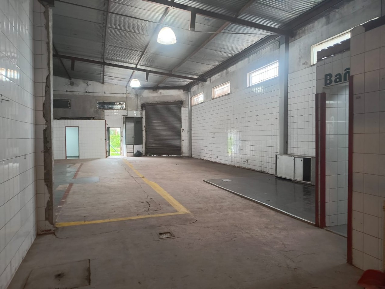 GALPON 290 M2. VILLA DE MAYO