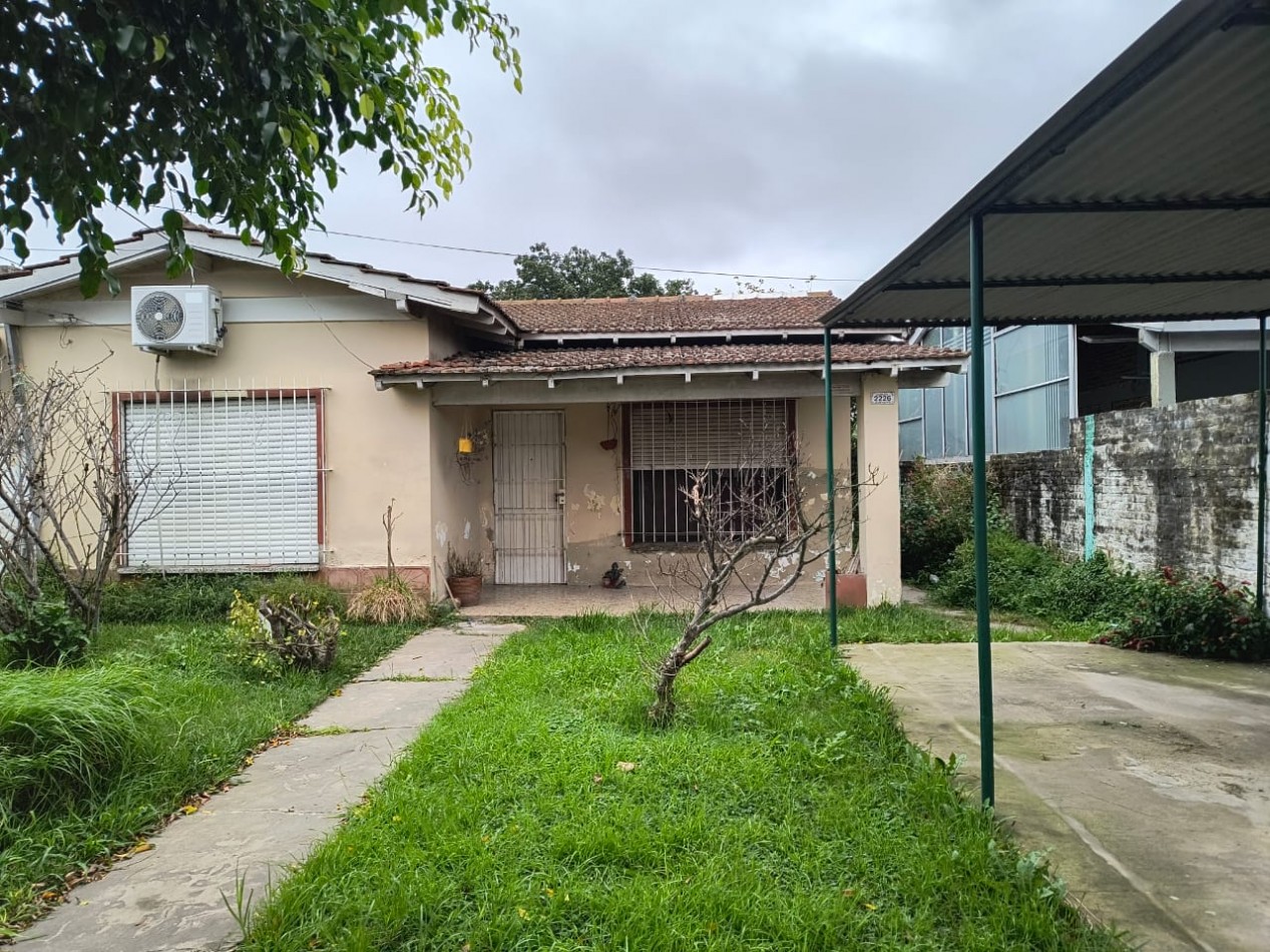 CASA 3 AMB. C/ PARQUE