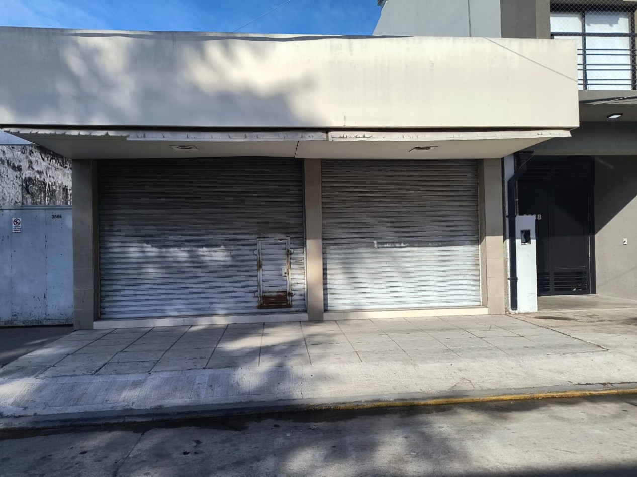 LOCAL COMERCIAL 70M2 CON DEPOSITO DE 10M2 (VILLA DE MAYO)