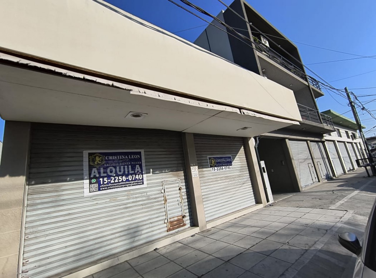 LOCAL COMERCIAL 70M2 CON DEPOSITO DE 10M2 (VILLA DE MAYO)