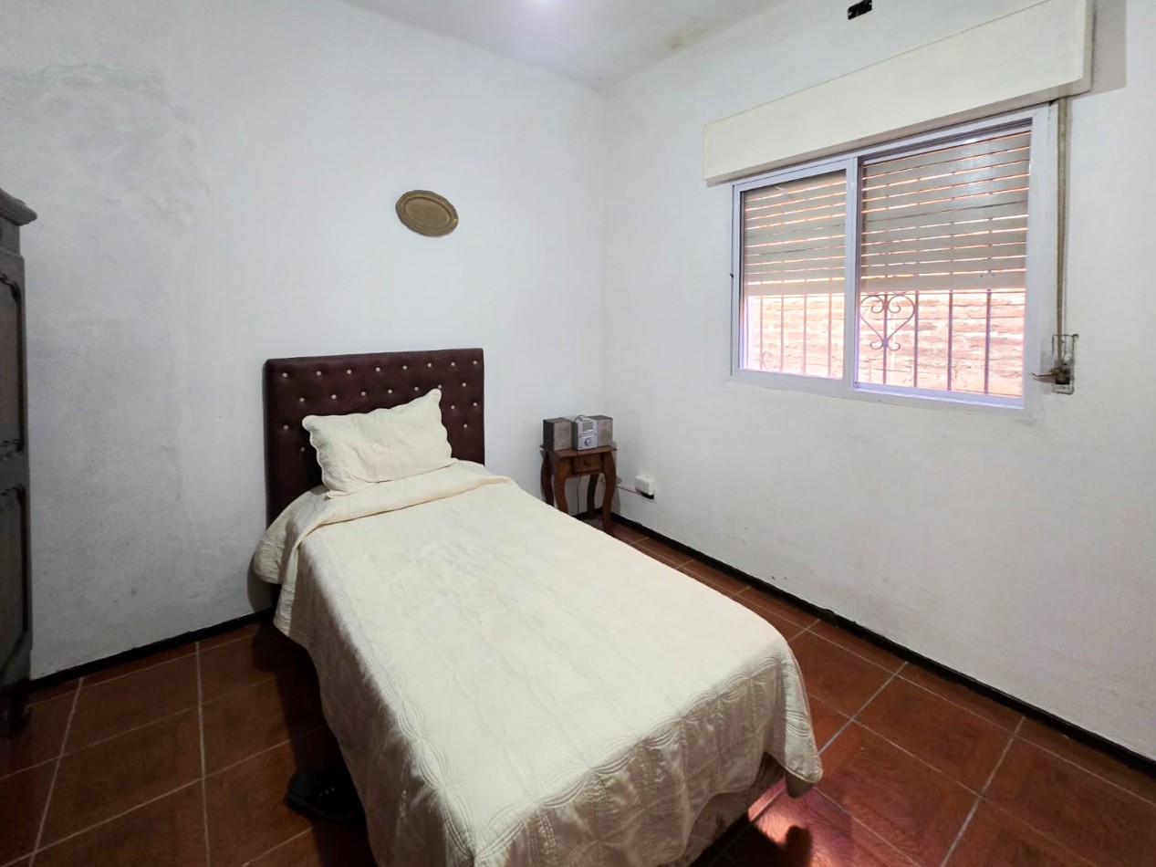 CASA 4 AMB. C/ LOCAL (SALIDA A 2 CALLES)