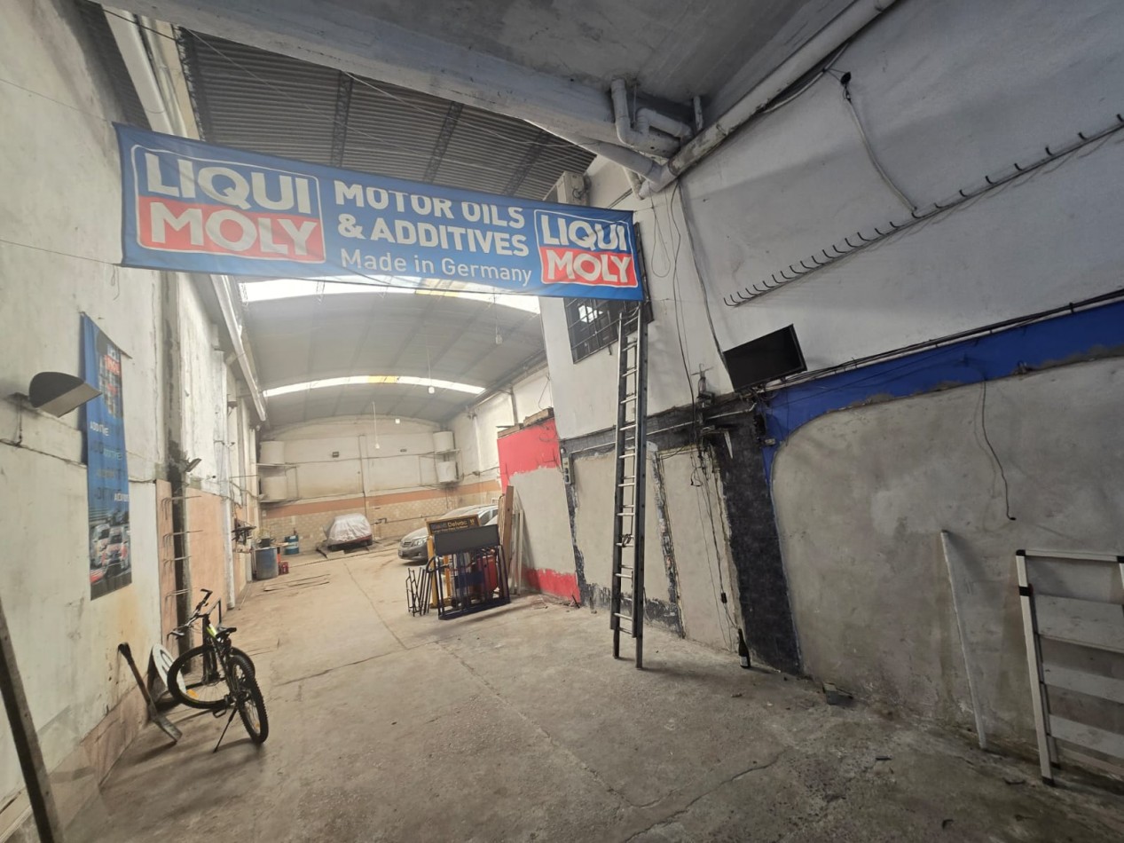 GALPON 230M2 CON ENTRADA DE CAMION