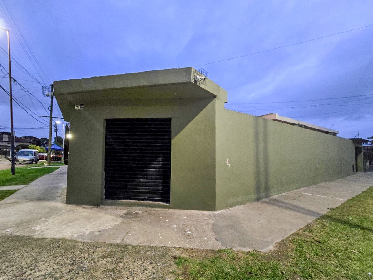CASA 3 AMB C/ LOCAL