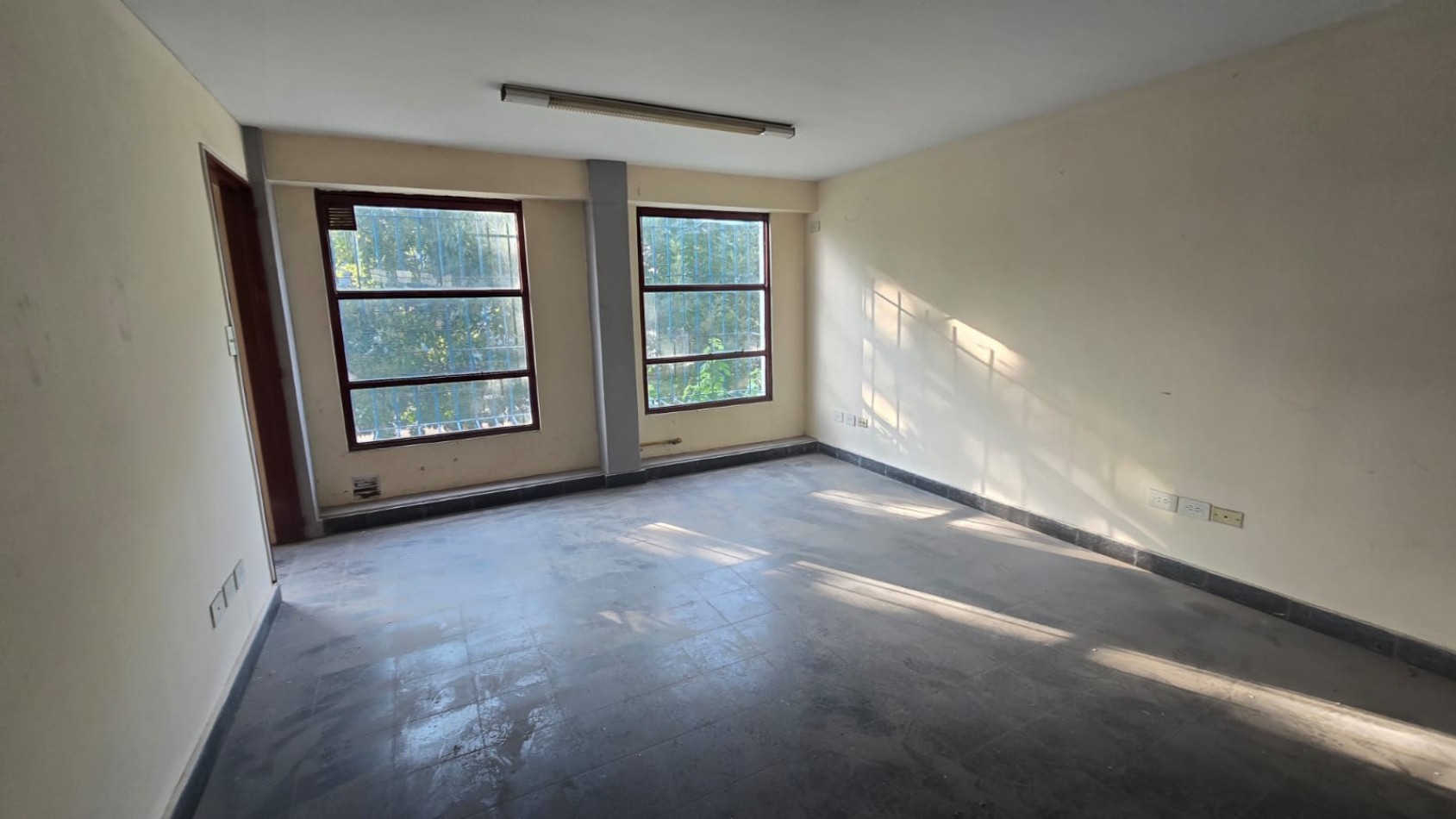 GALPON 2500 M2 