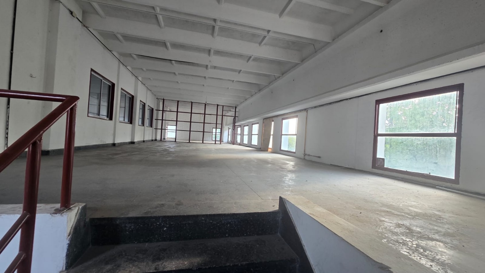 GALPON 2500 M2 