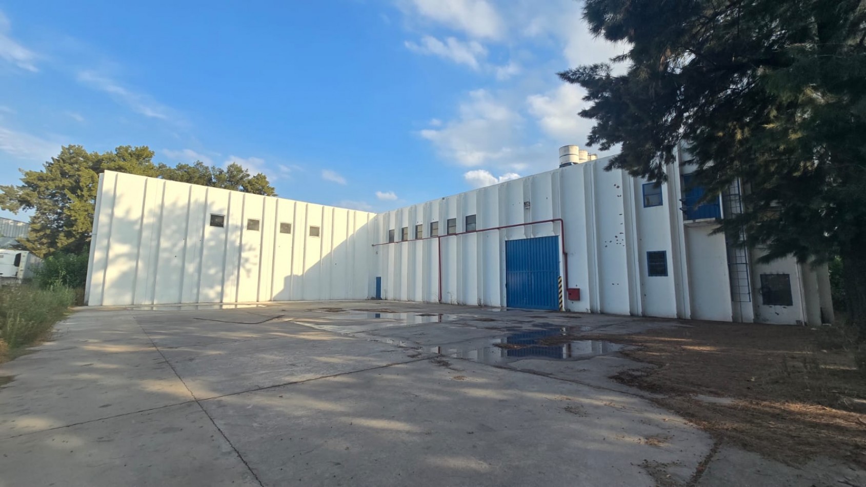 GALPON 2500 M2 