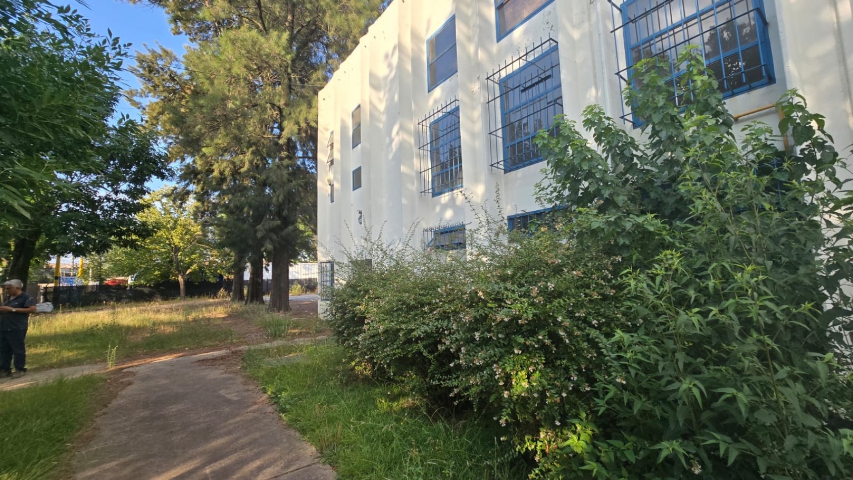 GALPON 2500 M2 