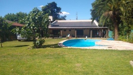 RETASADA!! CASA QUINTA 4 AMB. PARQUE- PISCINA- B° LOS CEDROS