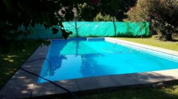 CASA 3 AMB. C/PARQUE Y PISCINA