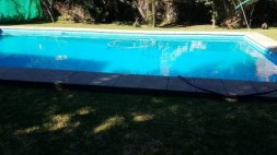CASA 3 AMB. C/PARQUE Y PISCINA