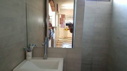CASA 3 AMB. C/PARQUE Y PISCINA