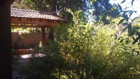 RETASADA!! CASA QUINTA 4 AMB. PARQUE- PISCINA- B° LOS CEDROS