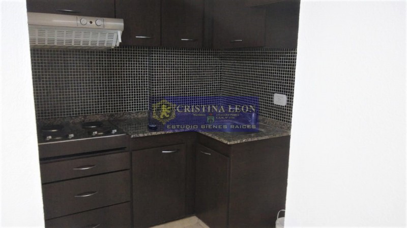 MONOAMBIENTE C/ BALCON S/ AV. PTE. PERON